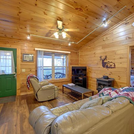 Cozy Deer Glen Cabin With Private Hot Tub And Porch! Bryson City Exterior photo