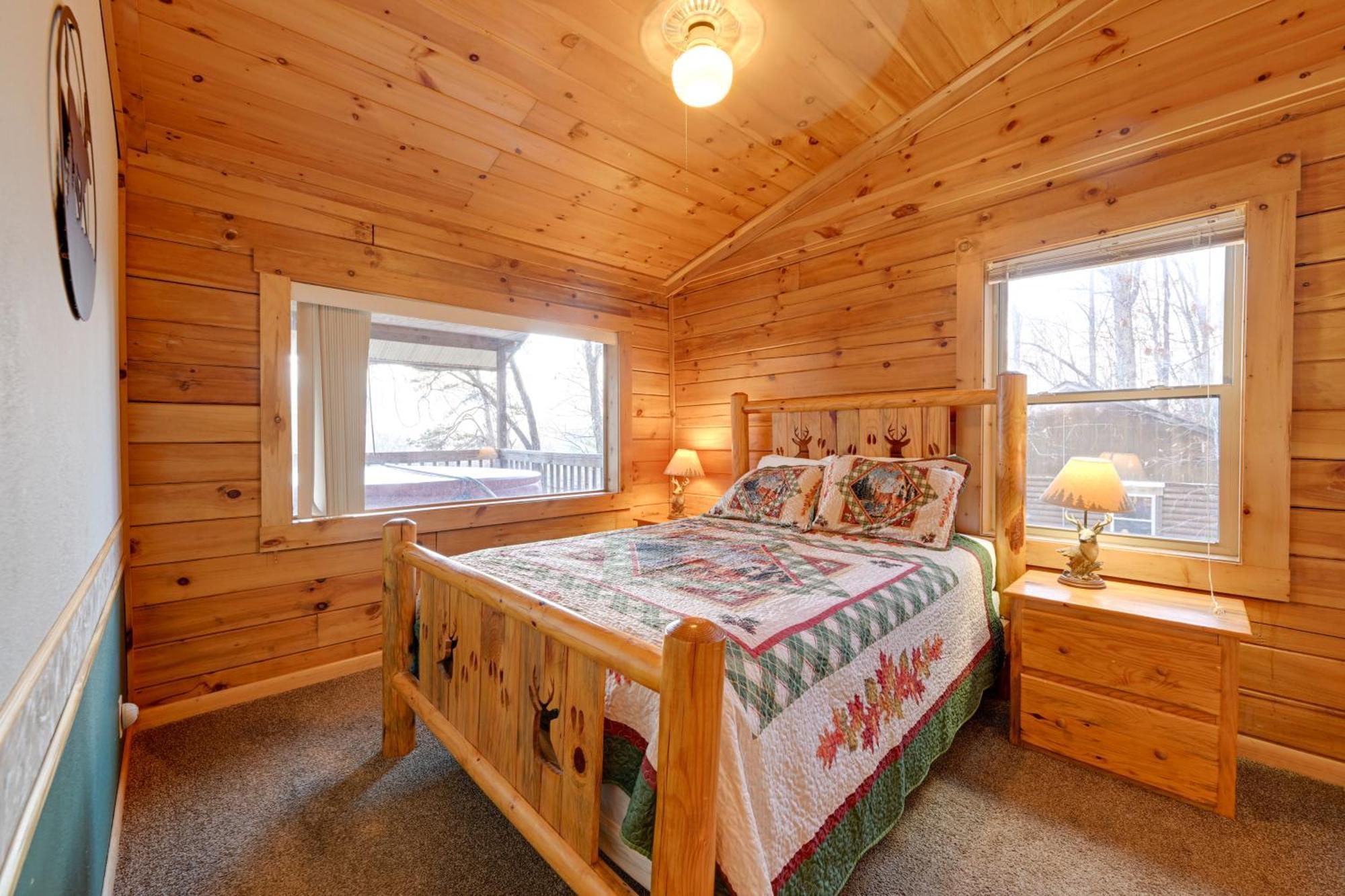 Cozy Deer Glen Cabin With Private Hot Tub And Porch! Bryson City Exterior photo