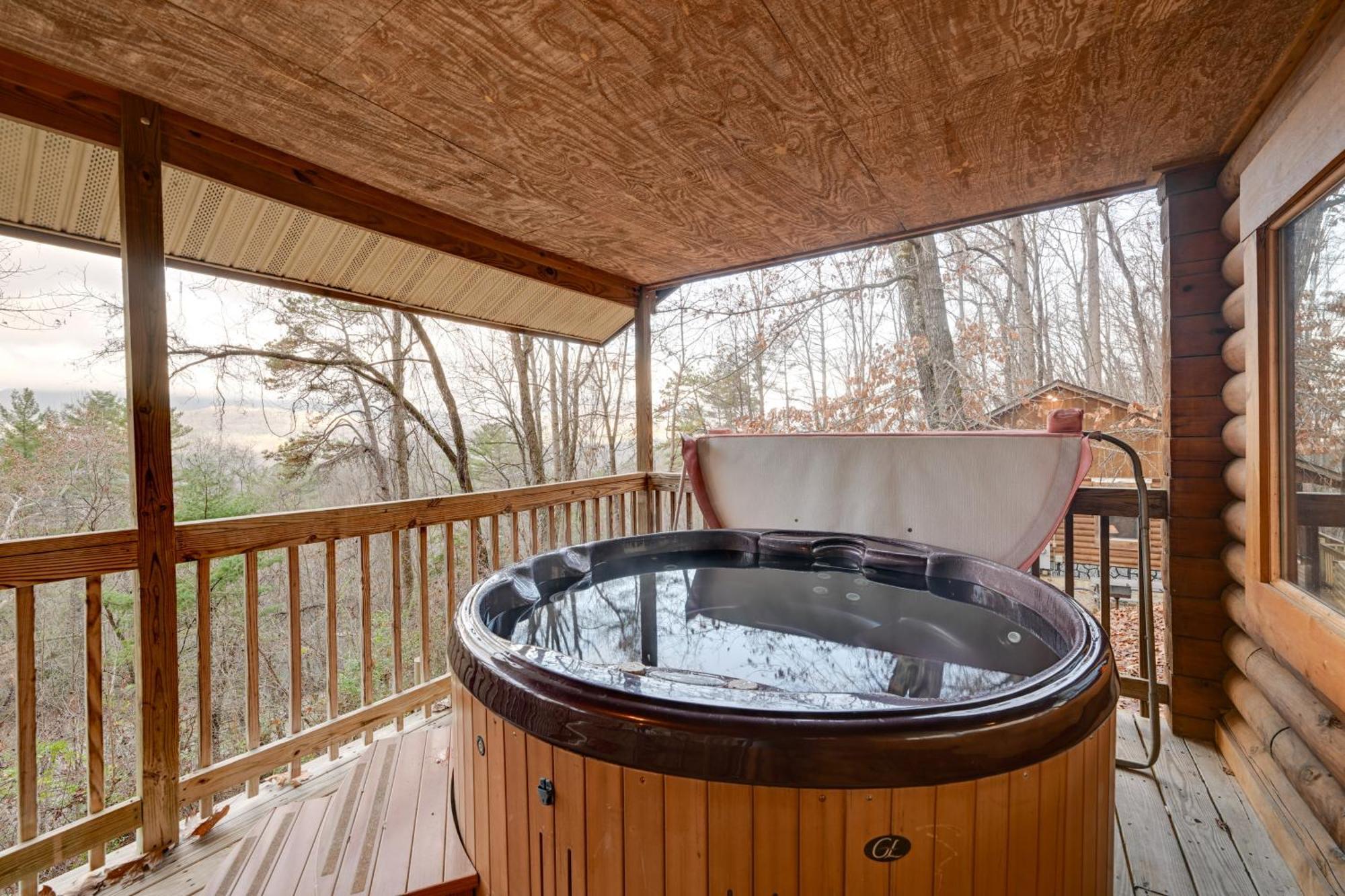 Cozy Deer Glen Cabin With Private Hot Tub And Porch! Bryson City Exterior photo