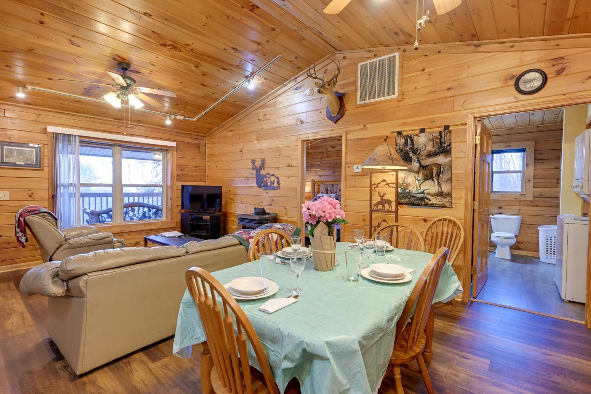 Cozy Deer Glen Cabin With Private Hot Tub And Porch! Bryson City Exterior photo